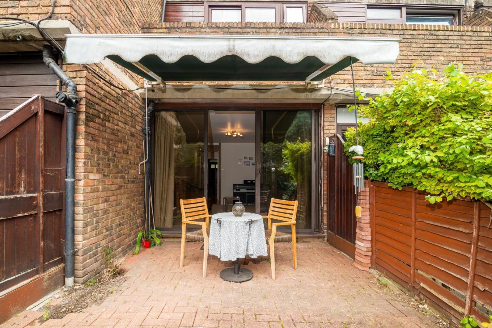 Appartement Guestready - Lovely Ground Floor Duplex With Patio In Southbank à Londres Extérieur photo